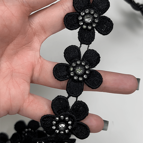 Galão Flor Com Strass 3,2 cm Preto CH-4073